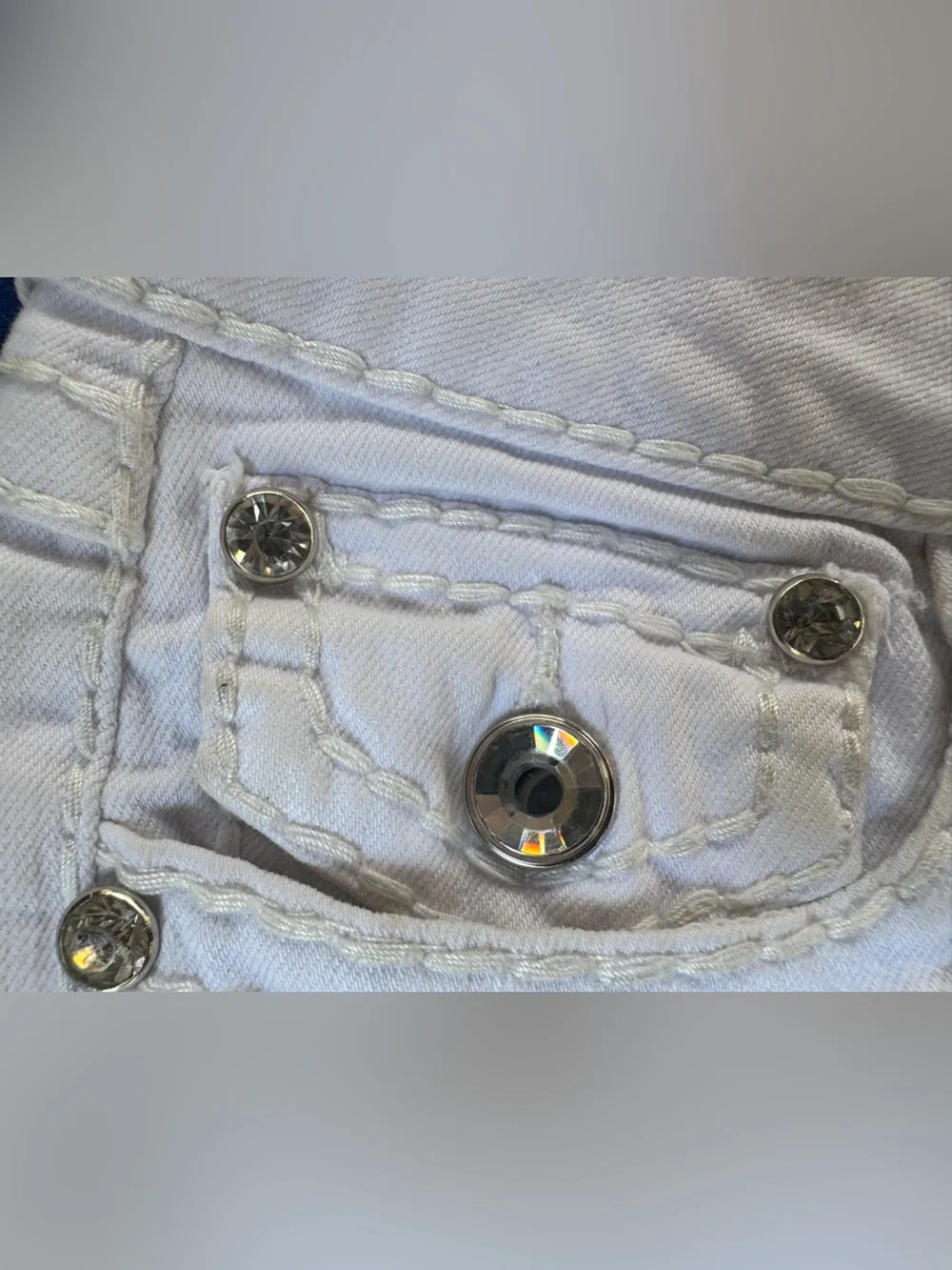 La Idol White Women's Denim Shorts